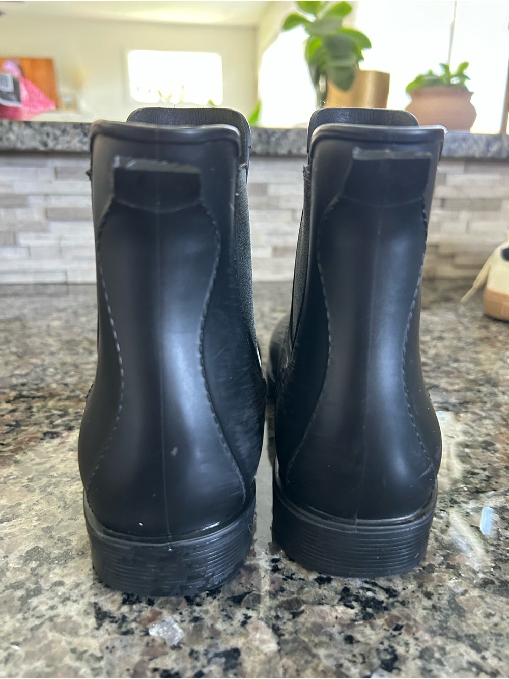Women Black Chelsea Rain Boots - Picture 4 of 5